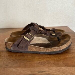 Birkenstock Gizeh Braided
Oiled Leather Brown Sandals Size 6-6.5